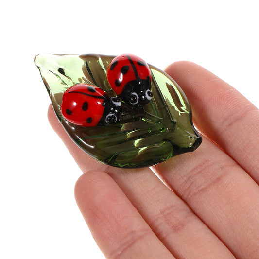 Axafazup Mini Ladybug Decor Crystal Figurines, Hand Blown Glass Ladybug Figurine On Green Leaf, Tiny Crystal Insect Decor, Home Desk Ornament, Collectible Gift, Stocking Stuffer